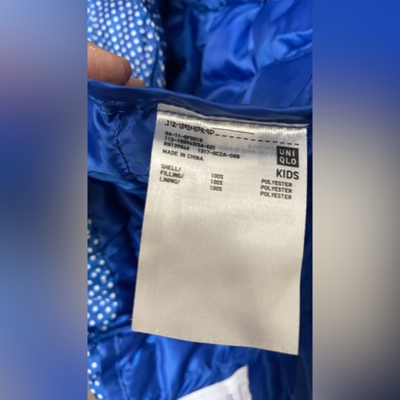 Uniqlo Girls Blue with White Polka Dots Puffer Jacket Size 5-6 - Picture 6 of 8